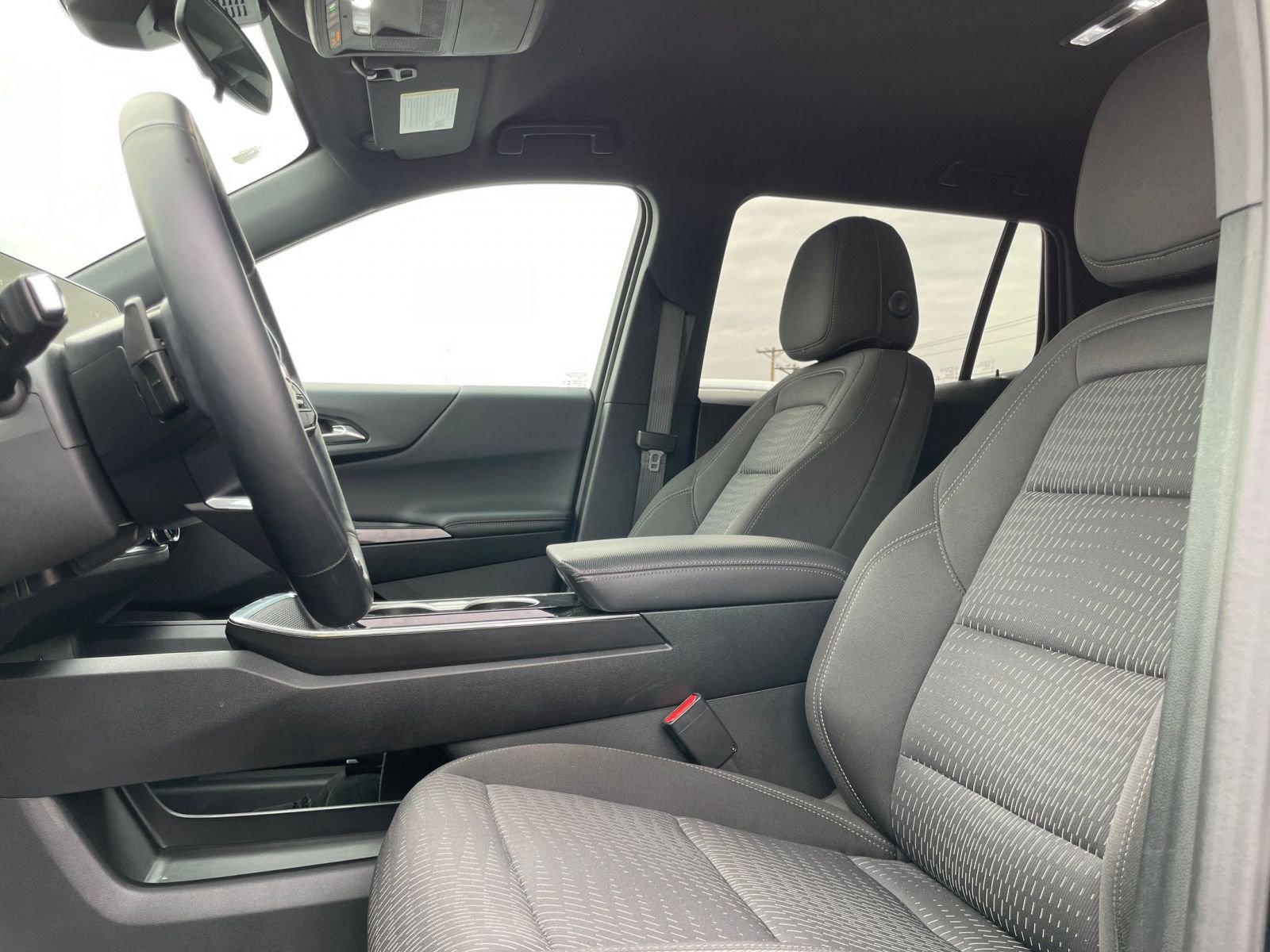 Thumbnail: 2025 Chevrolet Equinox - 25