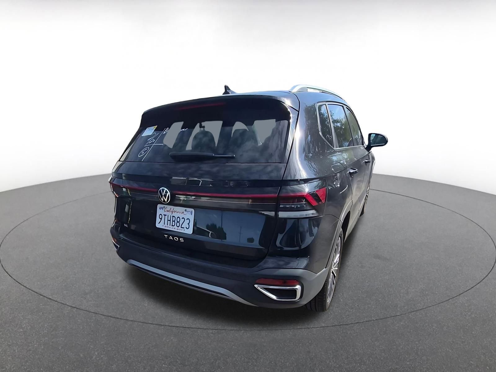 Thumbnail: 2025 Volkswagen Taos - 7