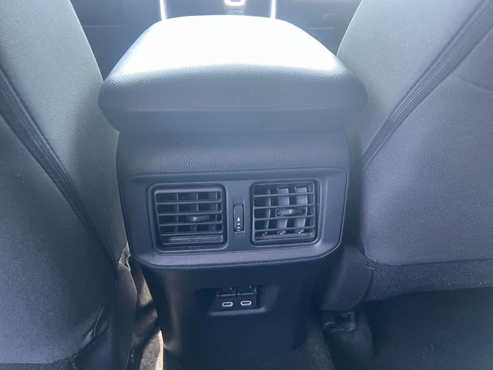 2024 Toyota RAV4 XLE 25