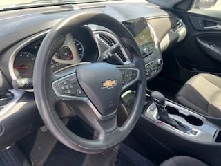Thumbnail: 2023 Chevrolet Malibu - 14