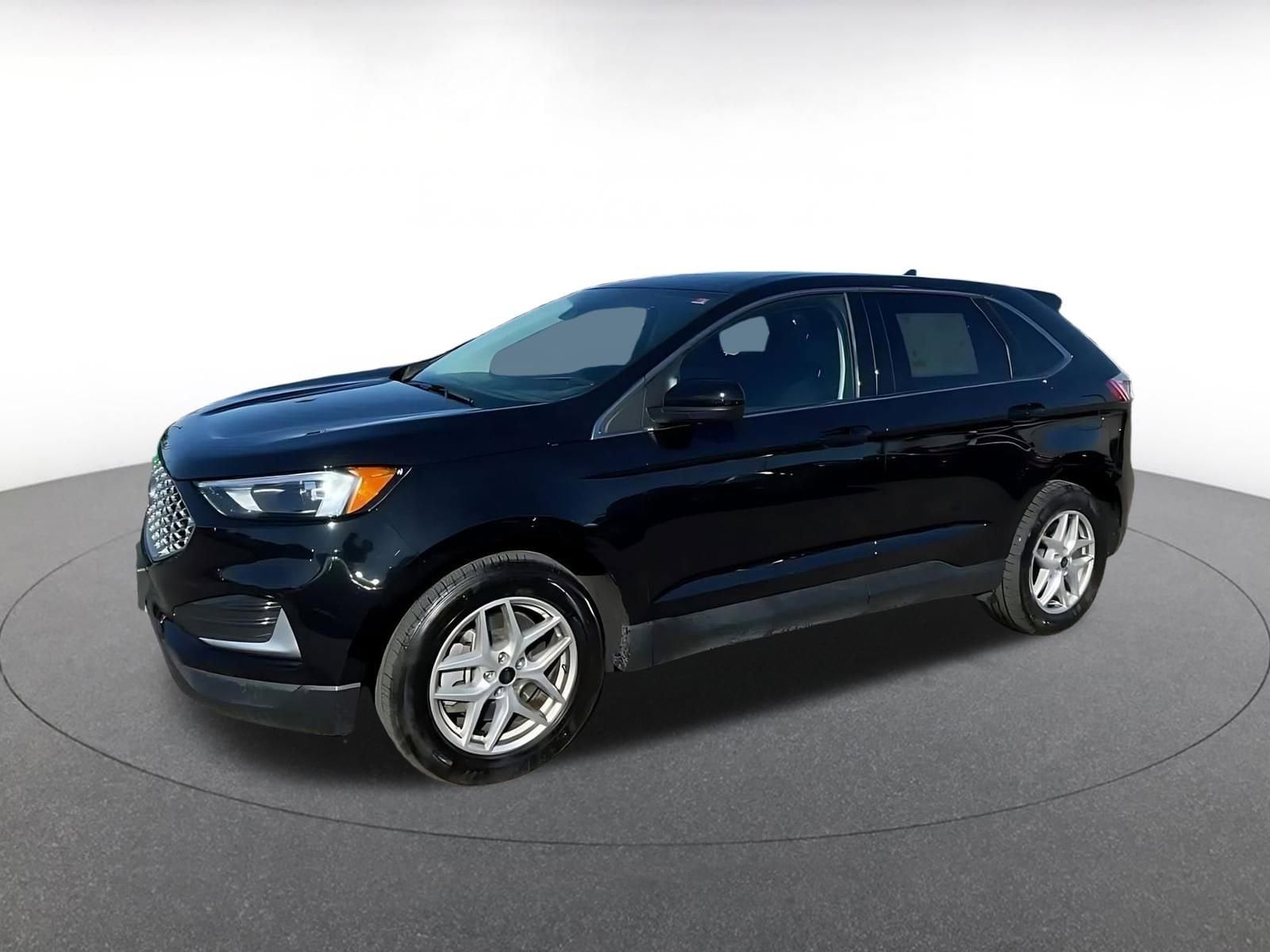 Thumbnail: 2023 Ford Edge - 8