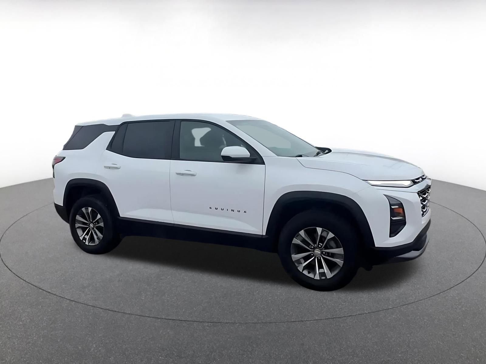 Thumbnail: 2025 Chevrolet Equinox - 2