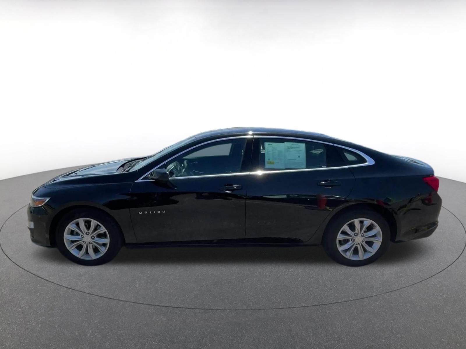 Thumbnail: 2024 Chevrolet Malibu - 8
