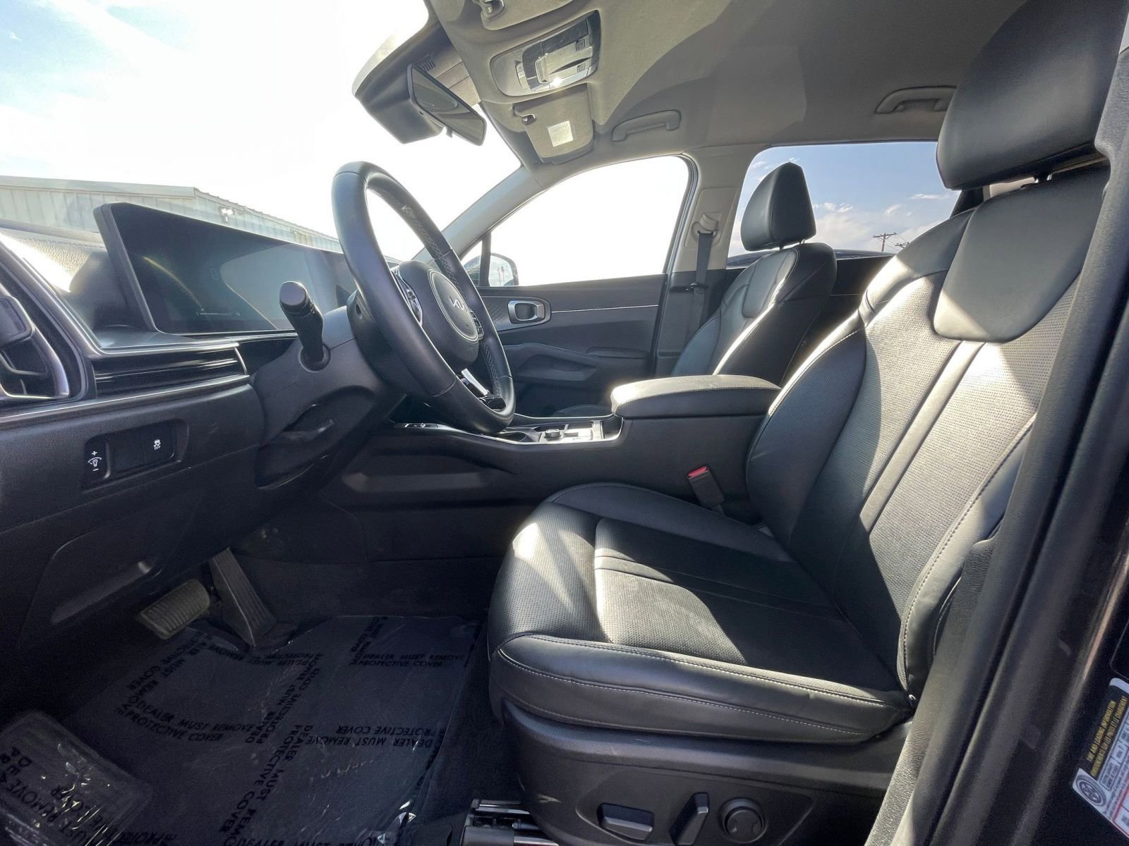 2024 Kia Sorento S 27