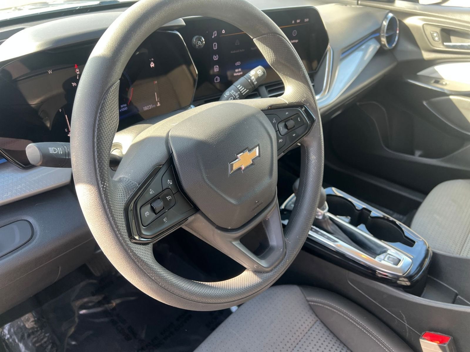 Thumbnail: 2025 Chevrolet Trax - 28