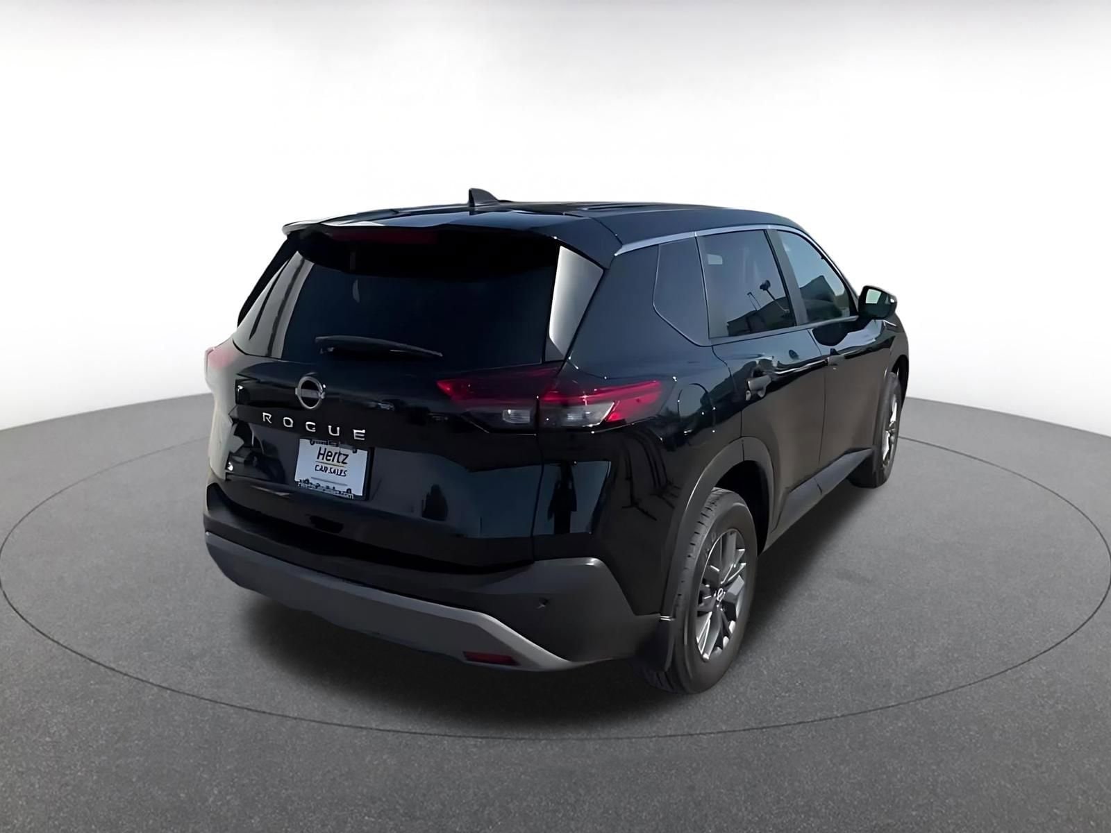 Thumbnail: 2023 Nissan Rogue - 14