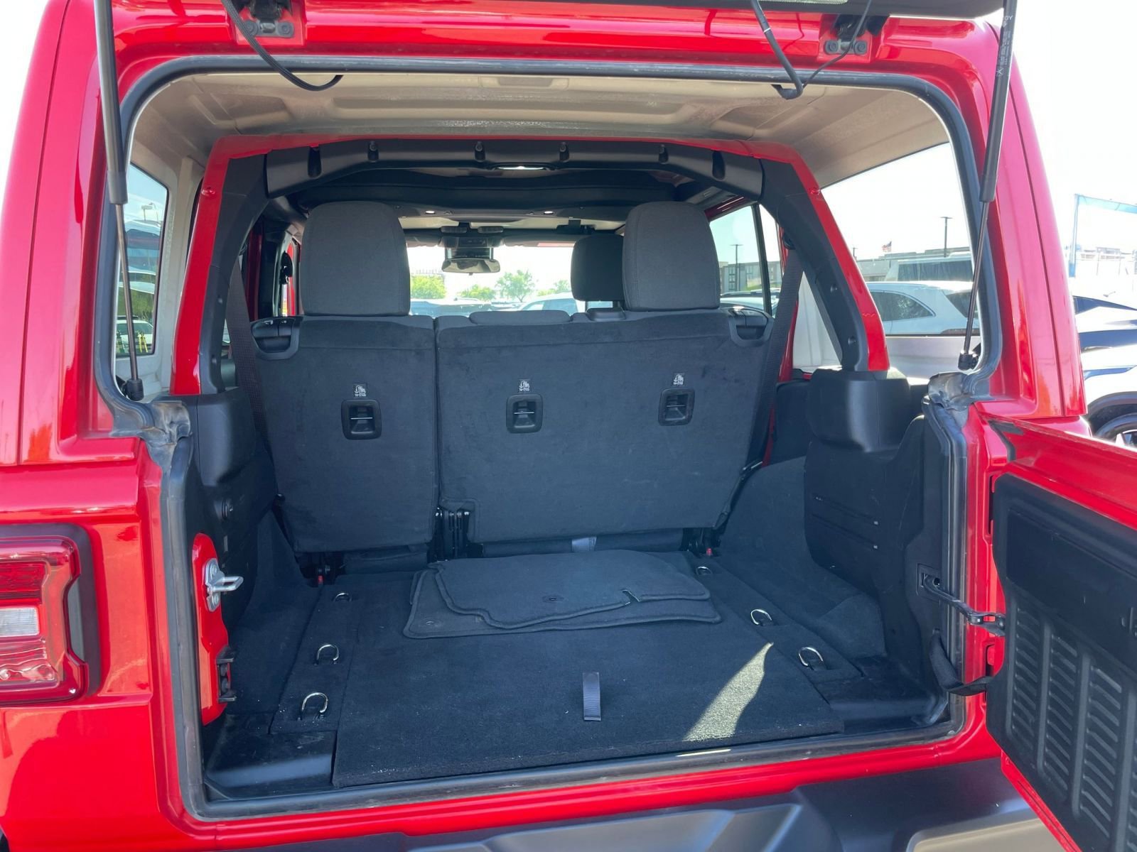 Thumbnail: 2025 Jeep Wrangler - 30