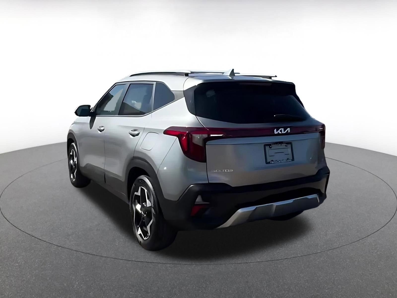 Thumbnail: 2025 Kia Seltos - 11