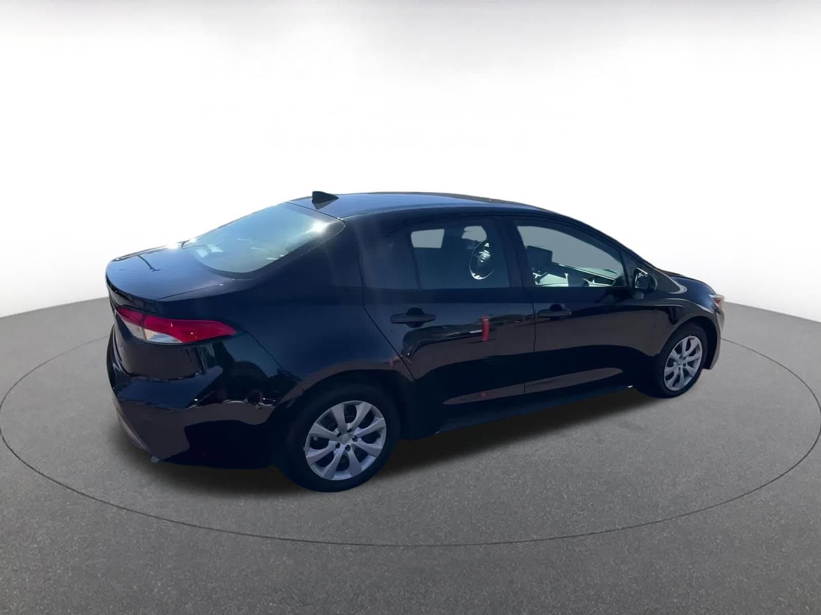 Thumbnail: 2025 Toyota Corolla - 15