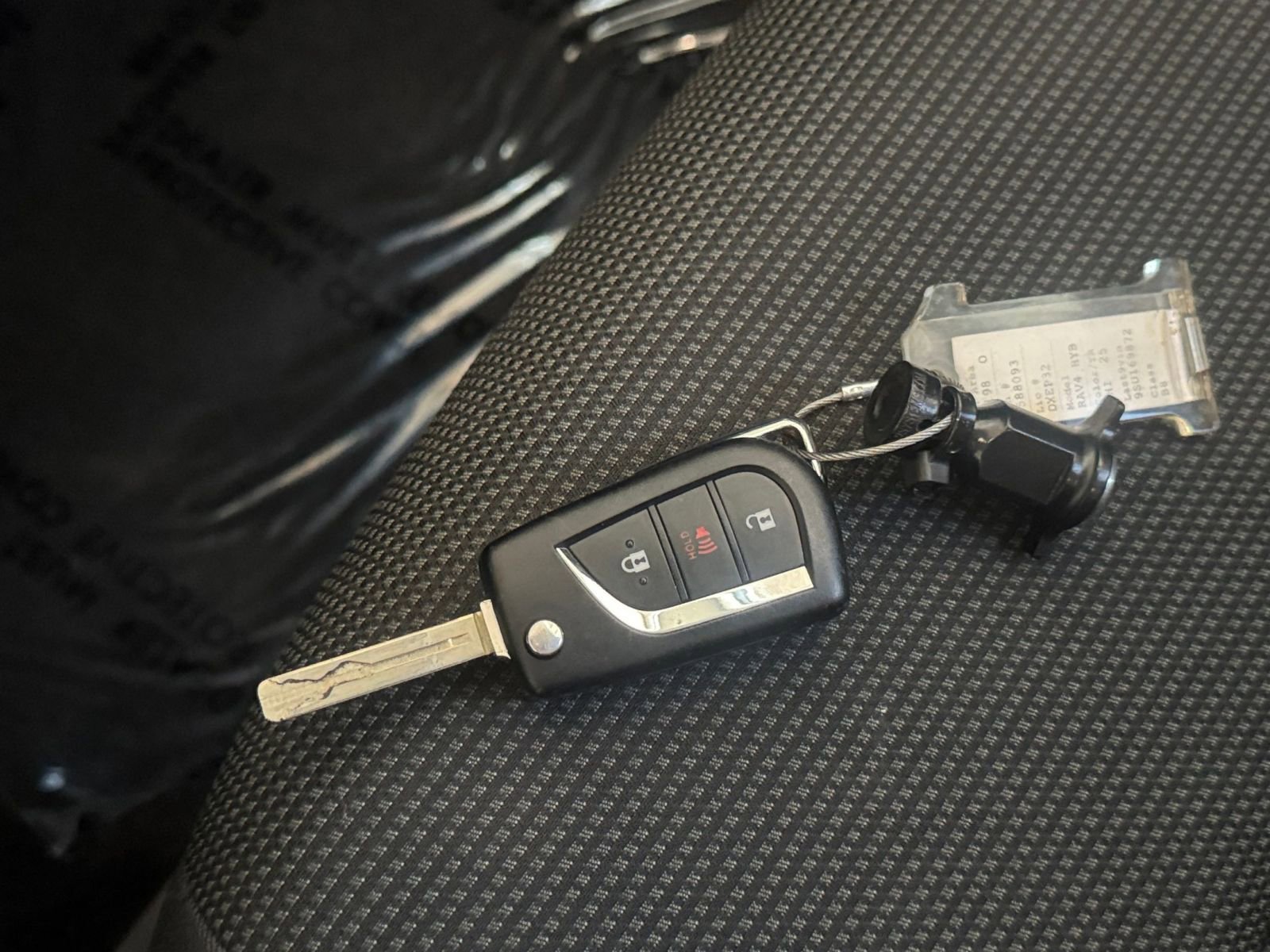 Thumbnail: 2025 Toyota RAV4 - 22