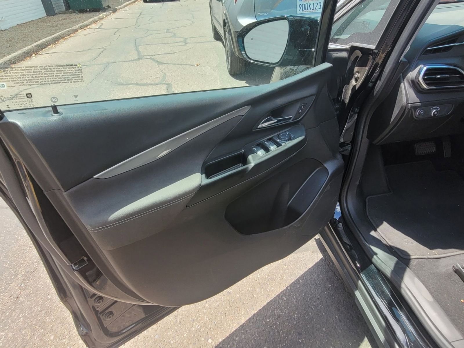 Thumbnail: 2023 Chevrolet Bolt EV - 10