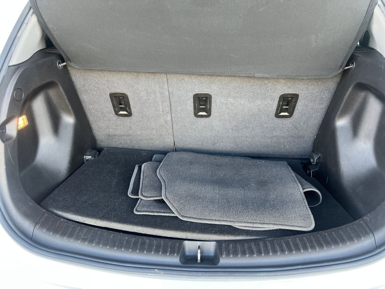 Thumbnail: 2023 Chevrolet Bolt EV - 35