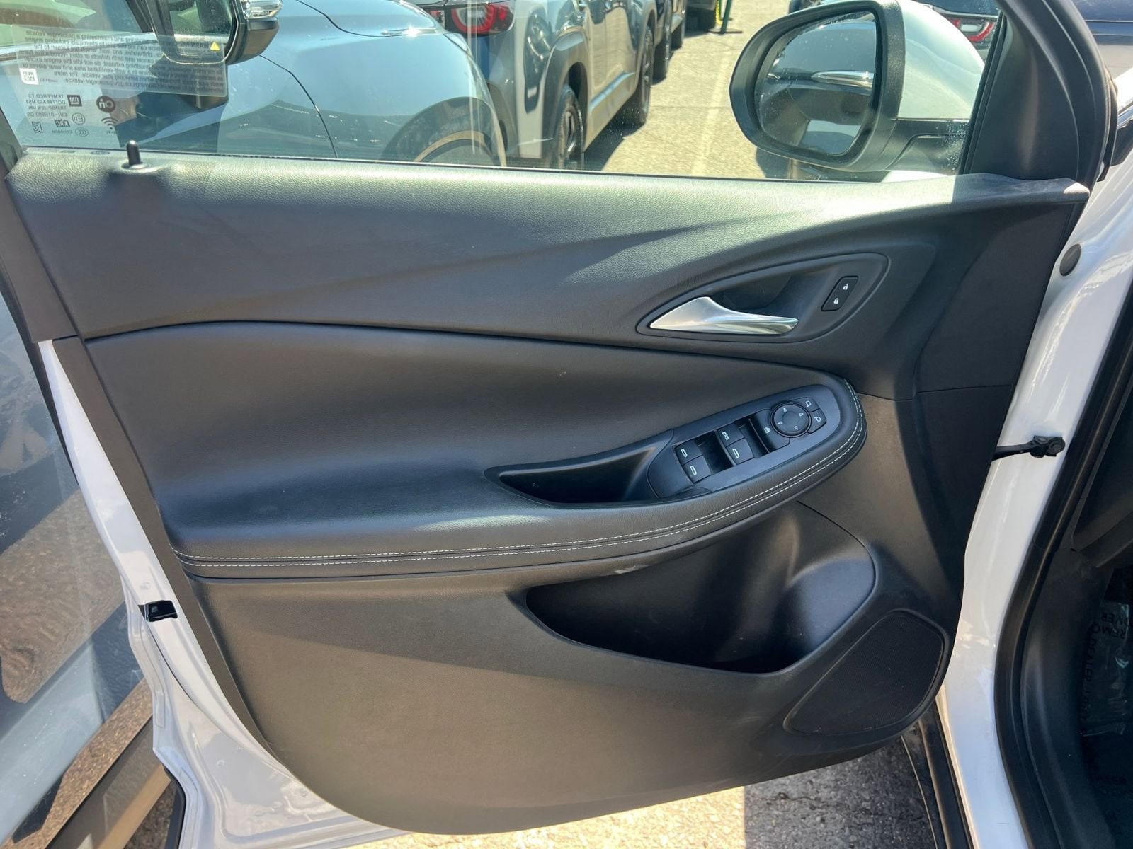 Thumbnail: 2025 Buick Encore GX - 18