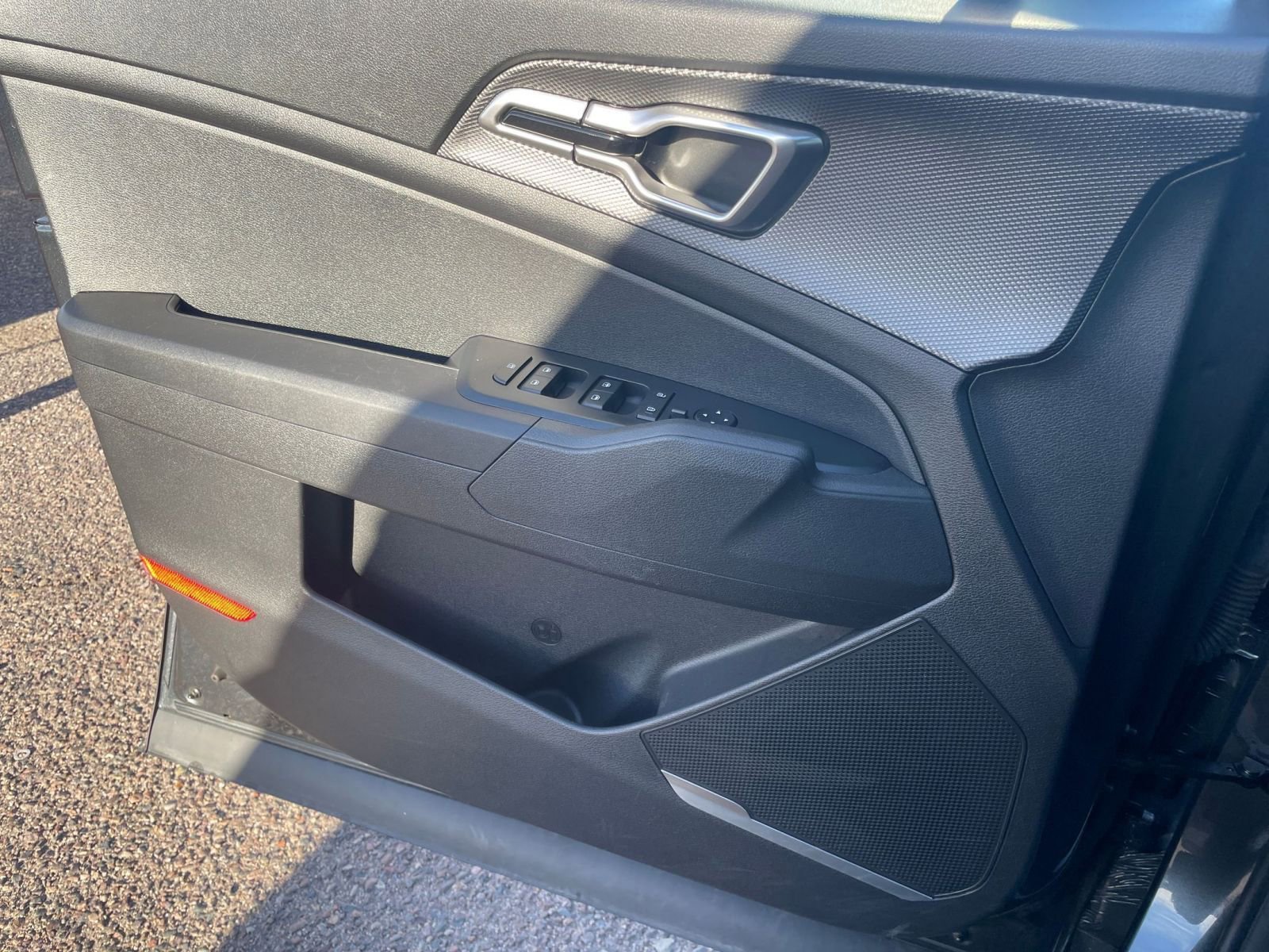 Thumbnail: 2025 Kia Sportage - 18