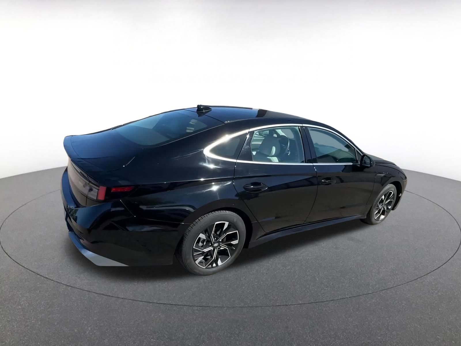 Thumbnail: 2025 Hyundai Sonata - 15