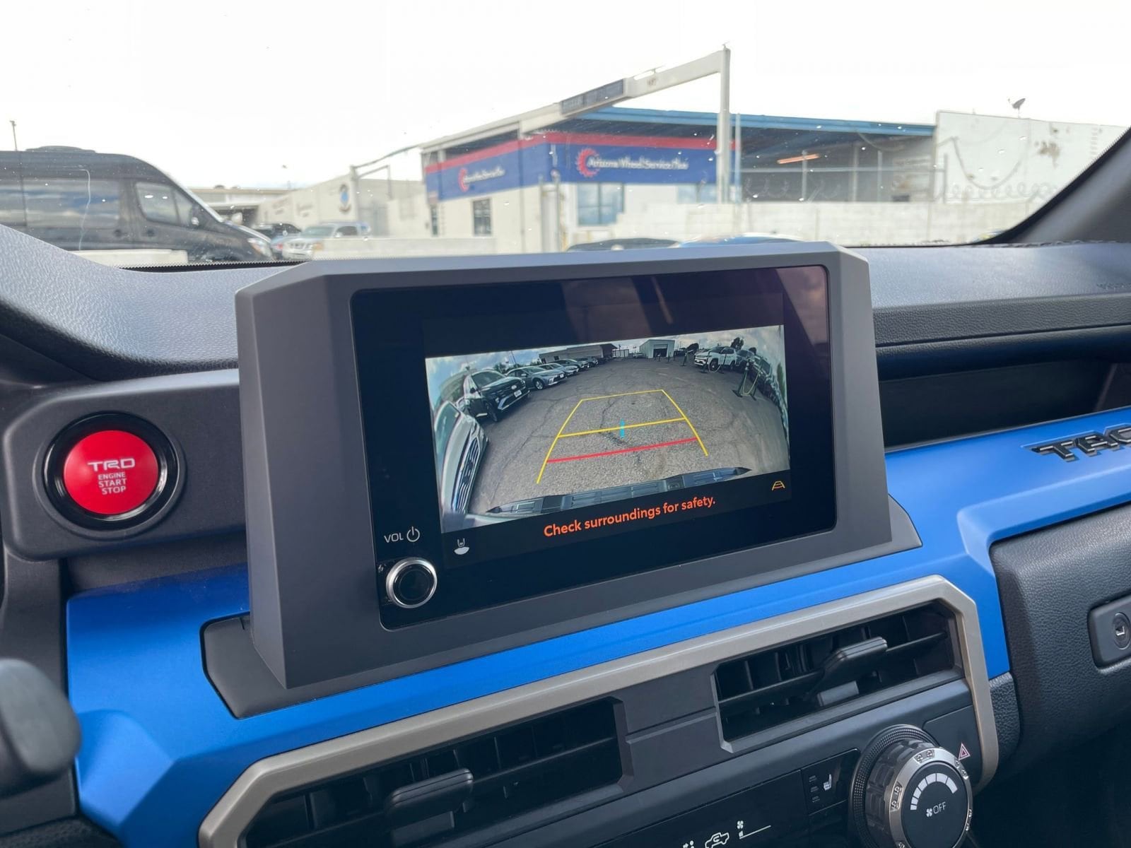 Thumbnail: 2025 Toyota Tacoma - 17