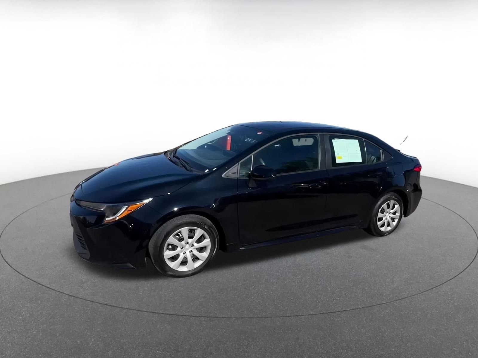 Thumbnail: 2025 Toyota Corolla - 8