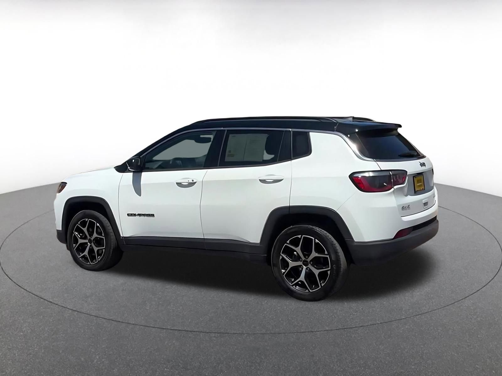 Thumbnail: 2025 Jeep Compass - 10