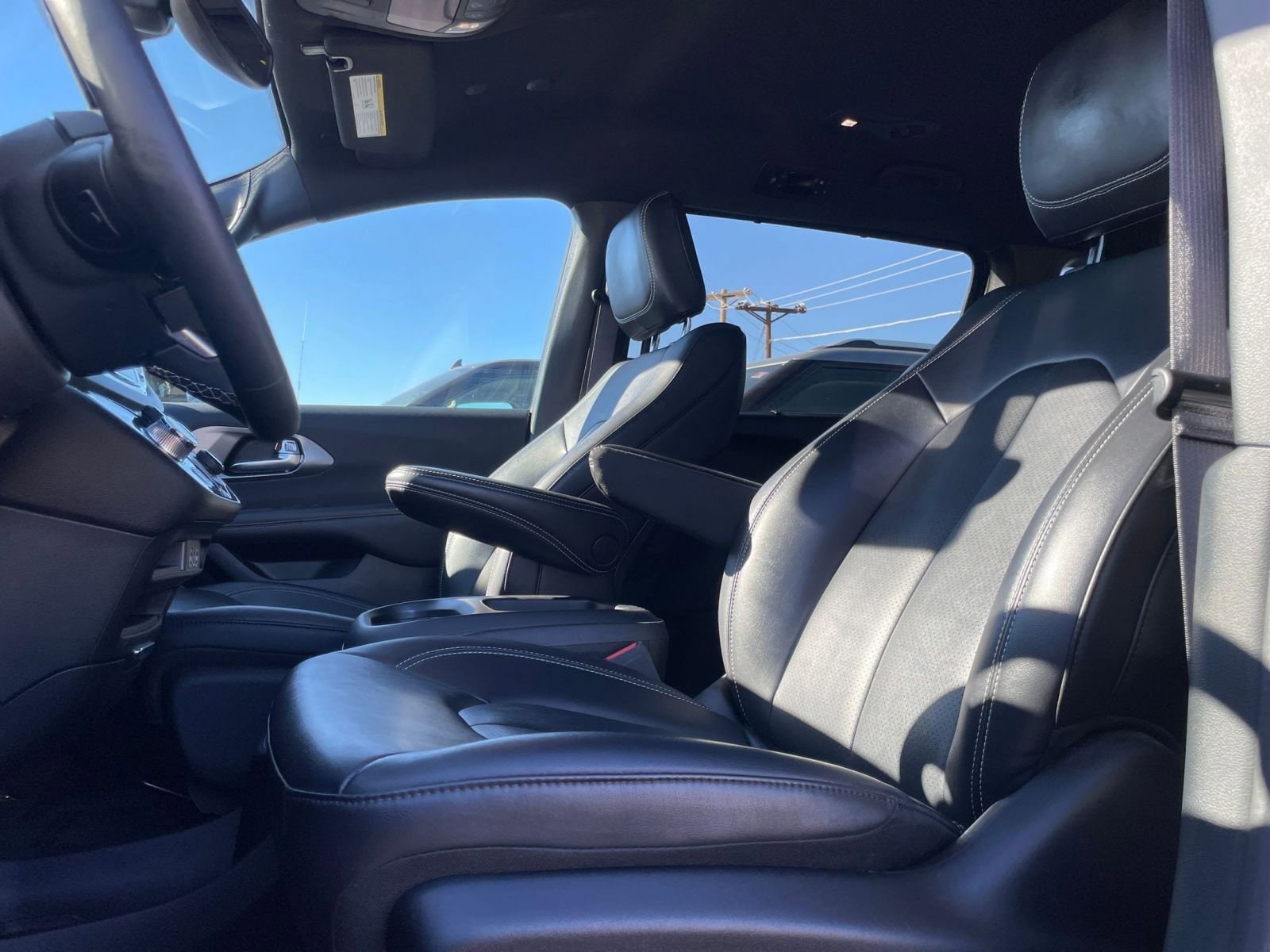 Thumbnail: 2025 Chrysler Pacifica - 28