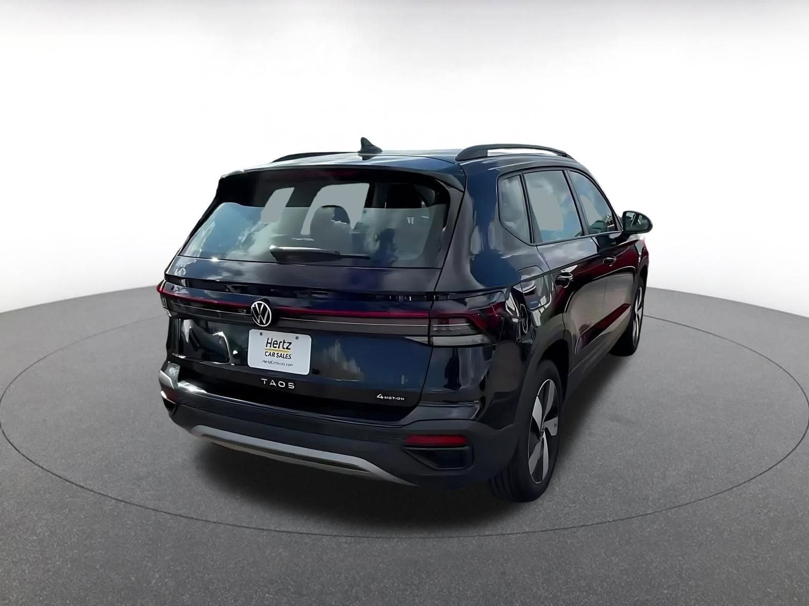 Thumbnail: 2025 Volkswagen Taos - 14