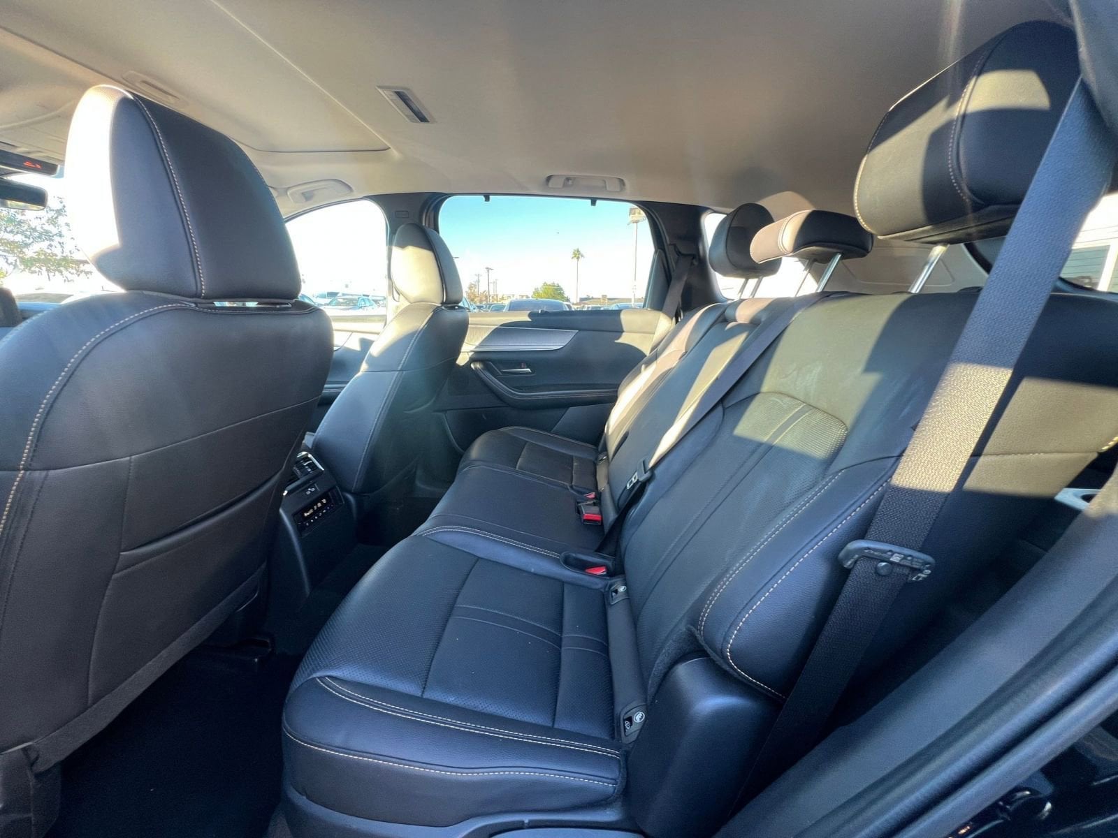 Thumbnail: 2025 Mazda CX-70 - 25