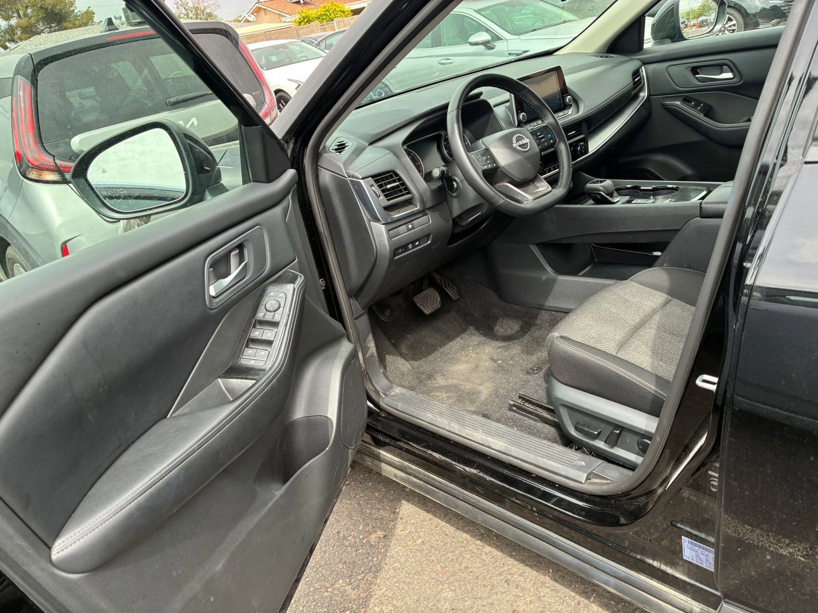 Thumbnail: 2025 Nissan Rogue - 18