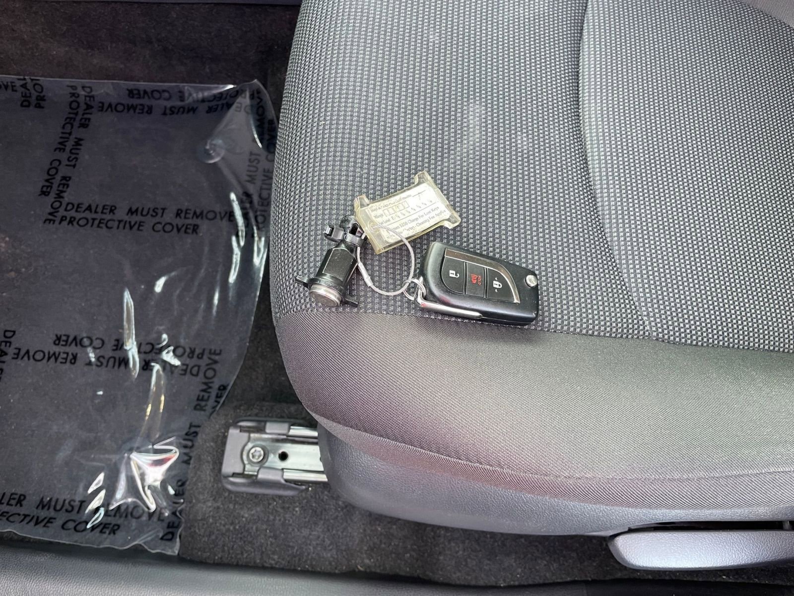 Thumbnail: 2025 Toyota RAV4 - 23