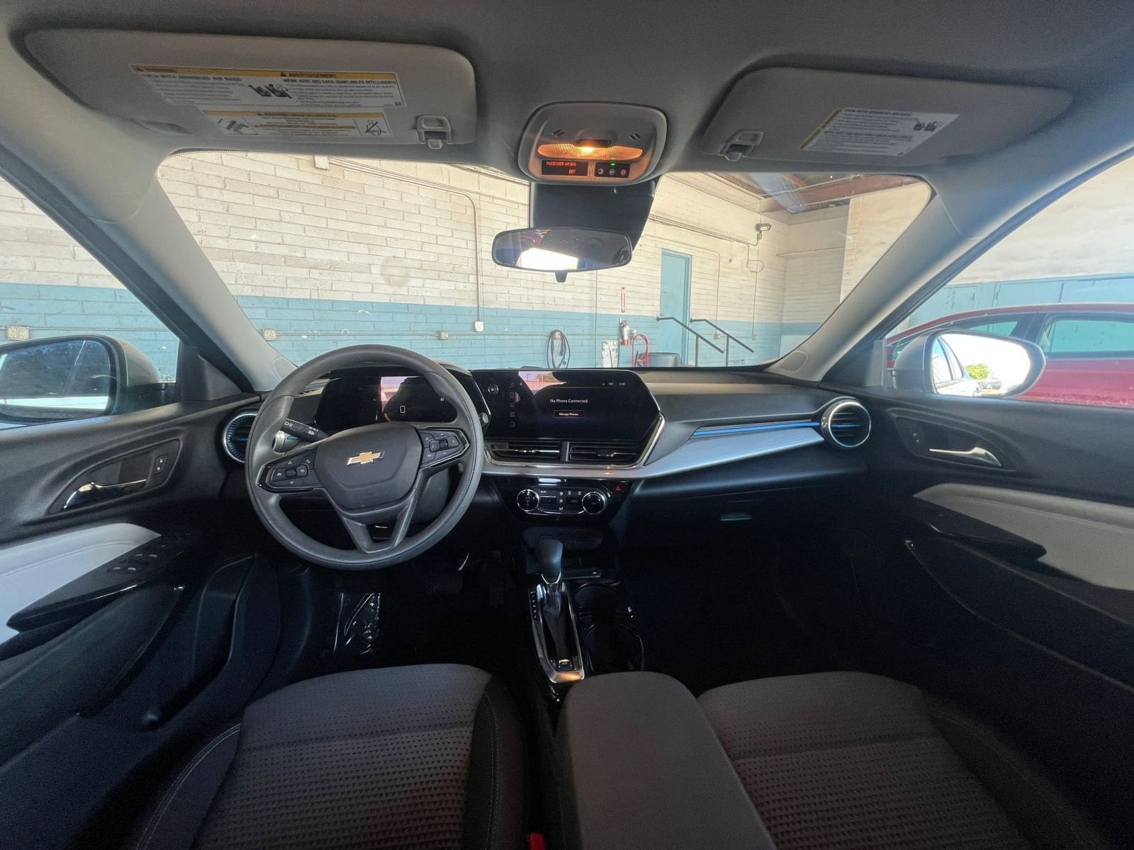 Thumbnail: 2025 Chevrolet Trax - 33