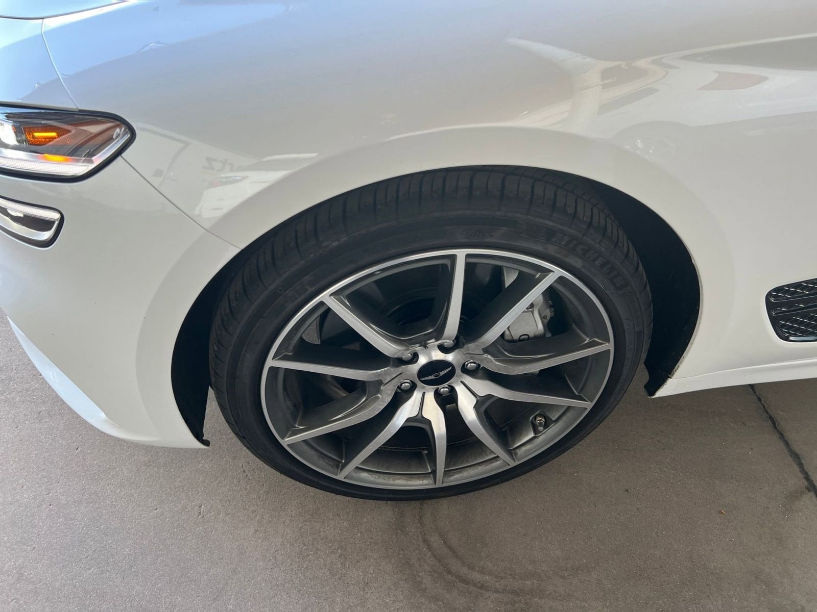 Thumbnail: 2025 Genesis G70 - 30