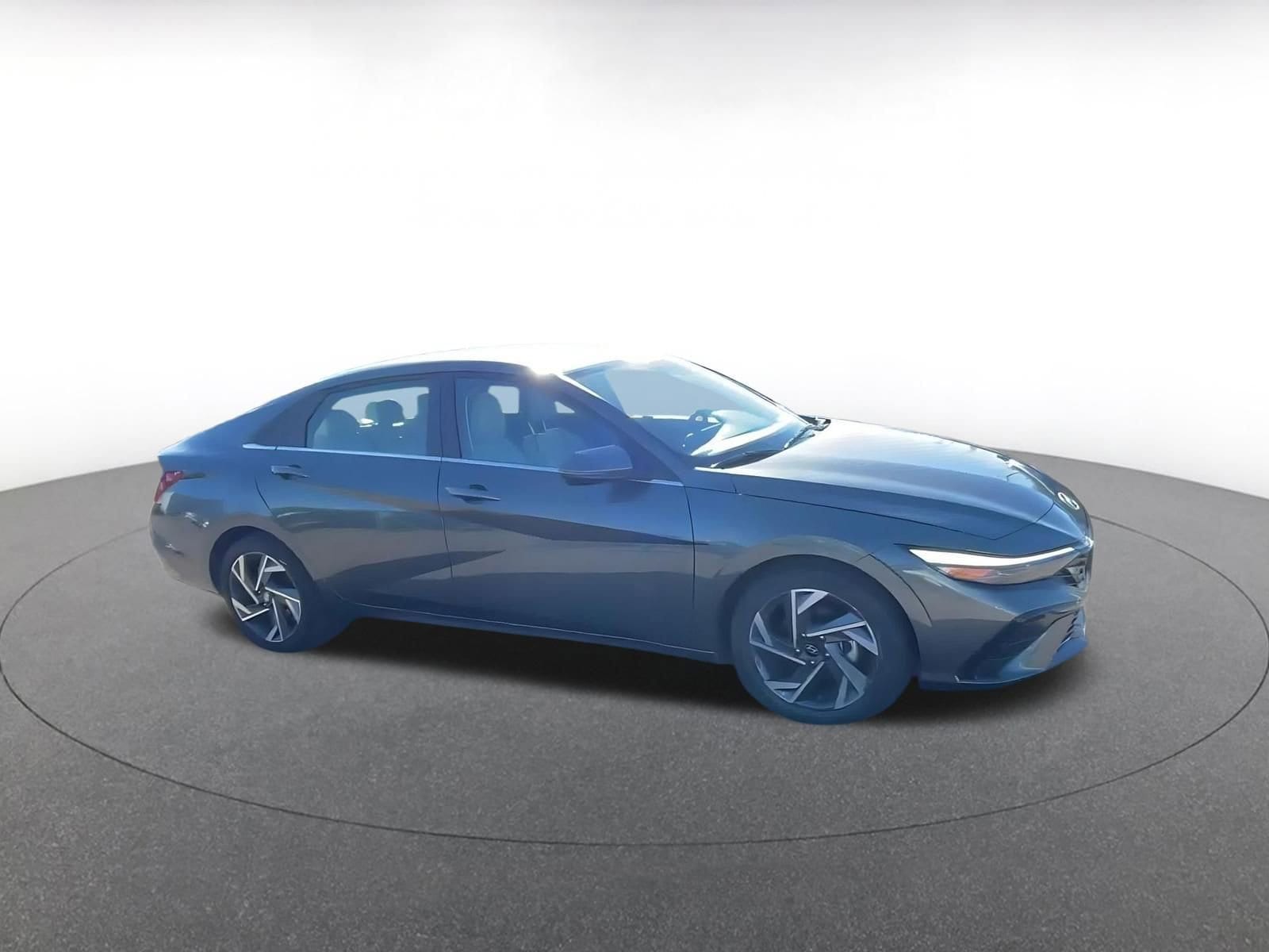 Thumbnail: 2025 Hyundai Elantra - 2