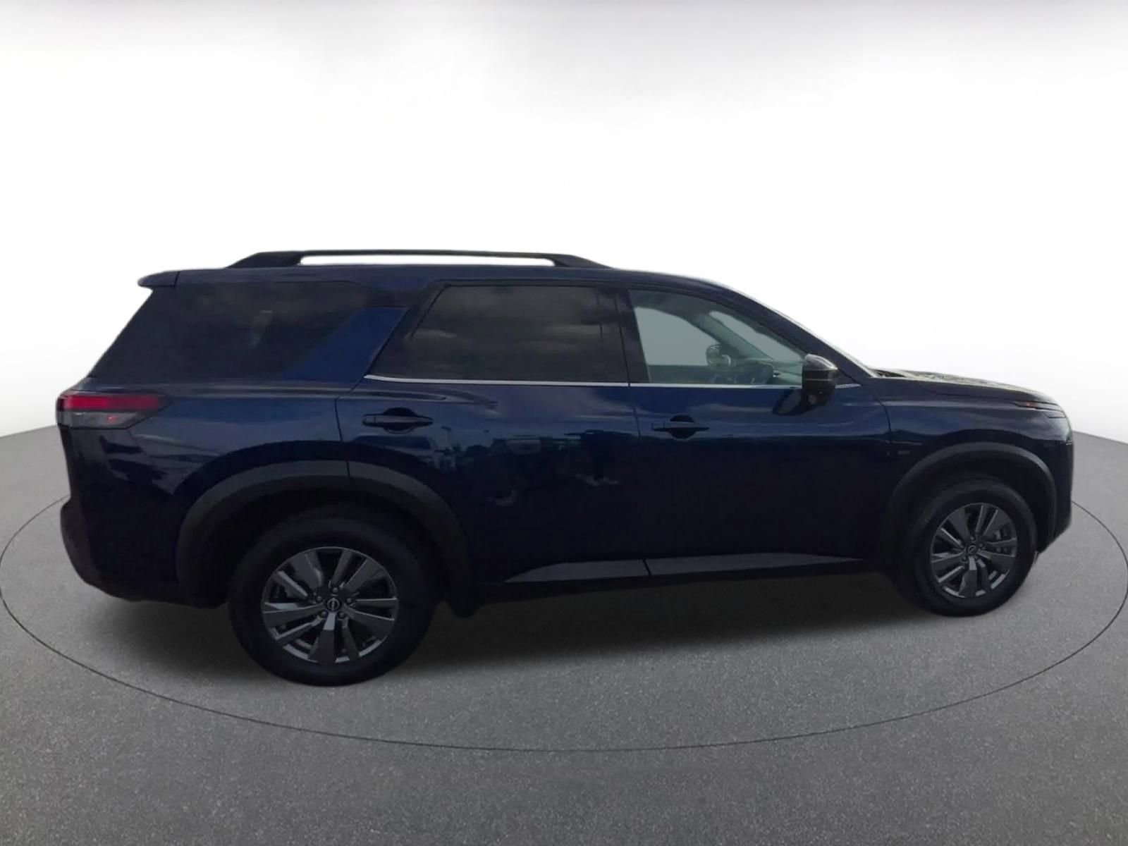 Thumbnail: 2025 Nissan Pathfinder - 16