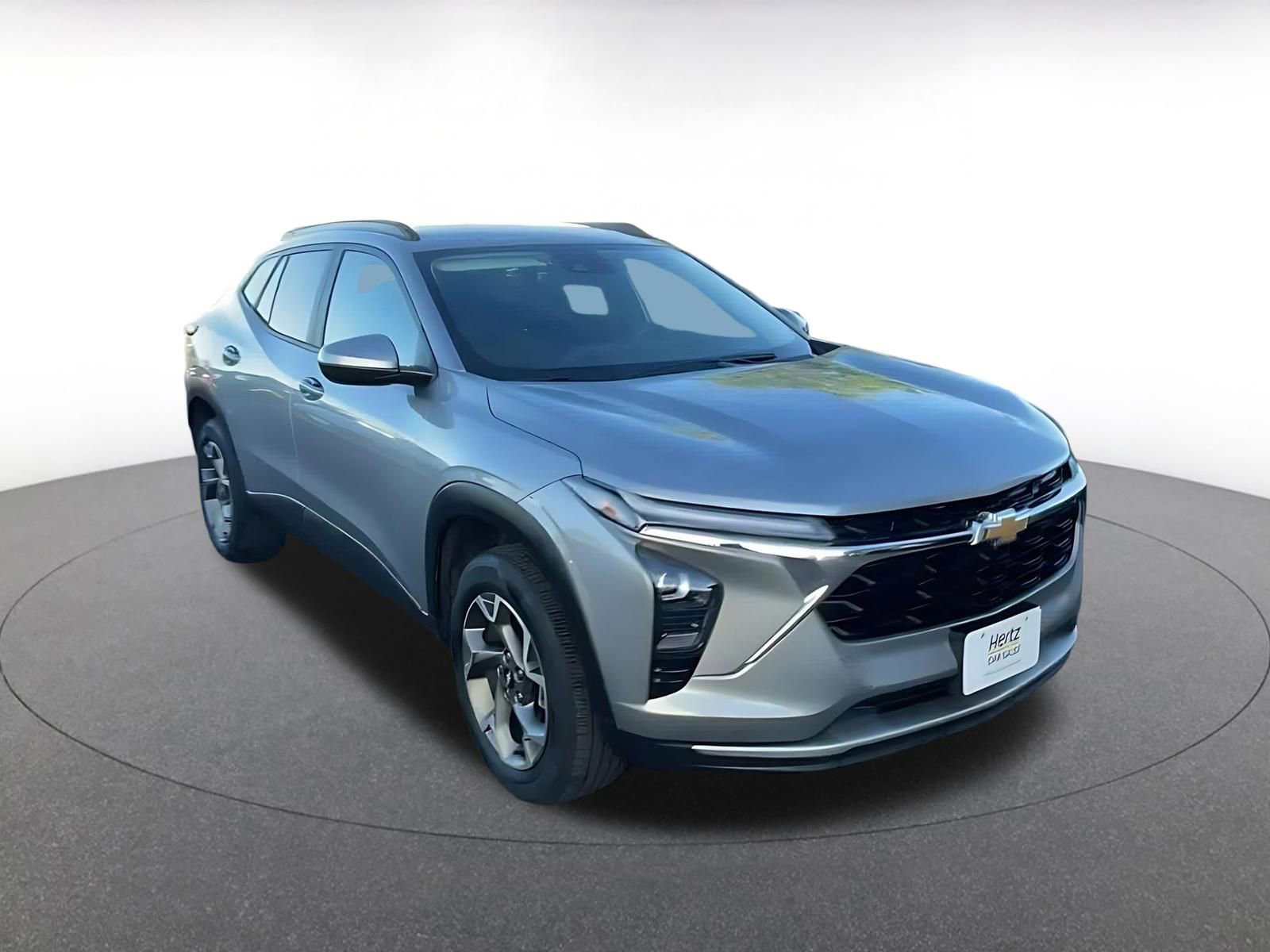 Thumbnail: 2025 Chevrolet Trax - 3