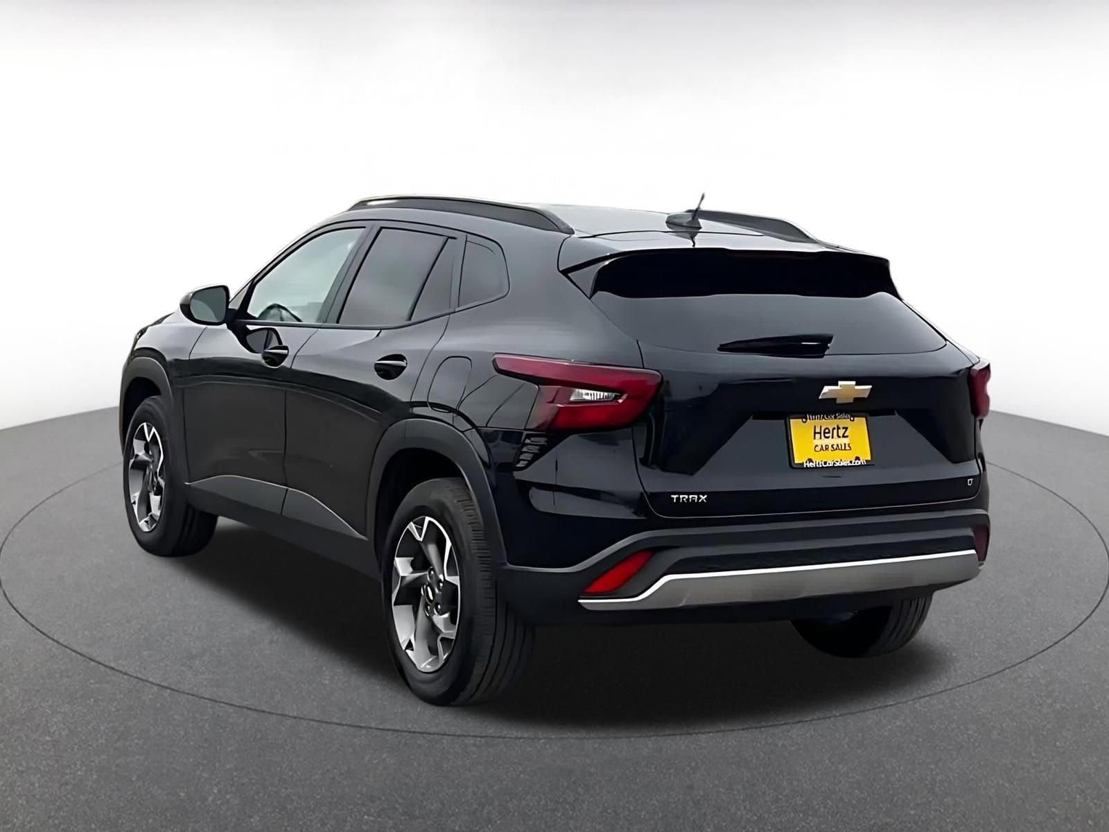 Thumbnail: 2025 Chevrolet Trax - 11
