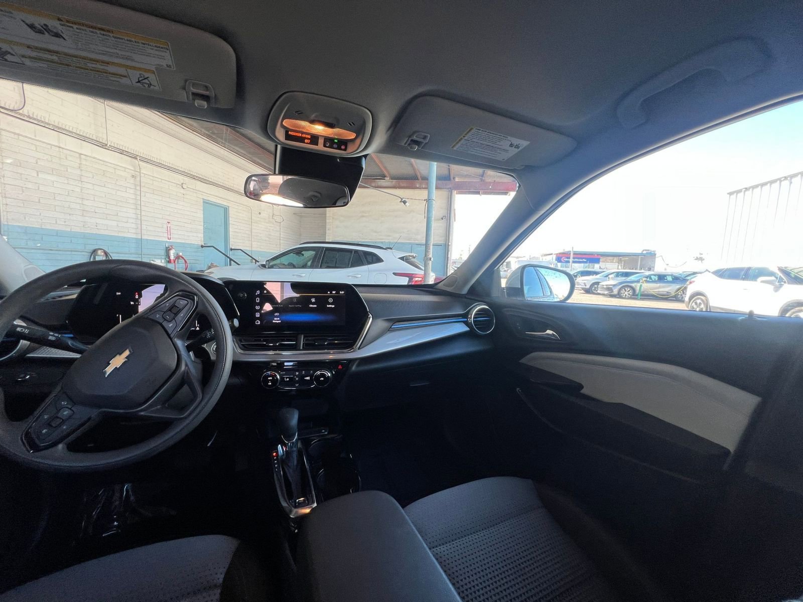 Thumbnail: 2025 Chevrolet Trax - 35