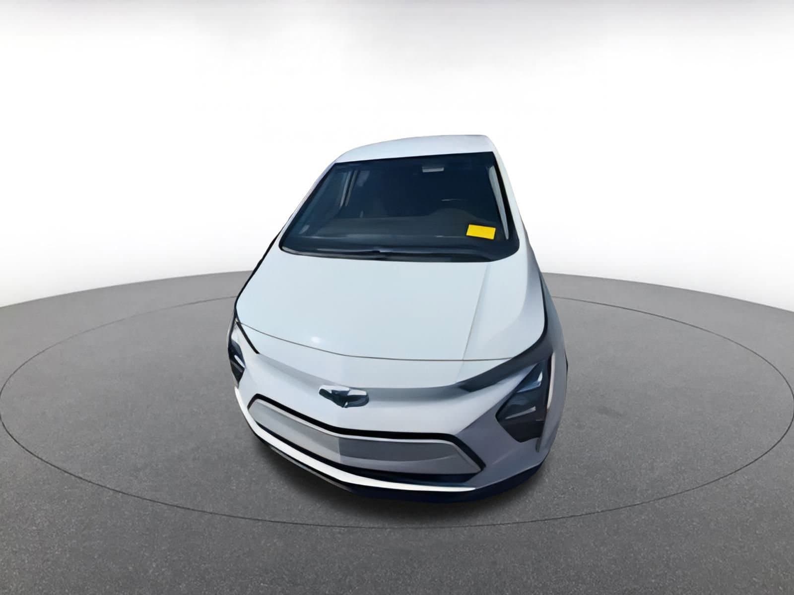 Thumbnail: 2023 Chevrolet Bolt EV - 2