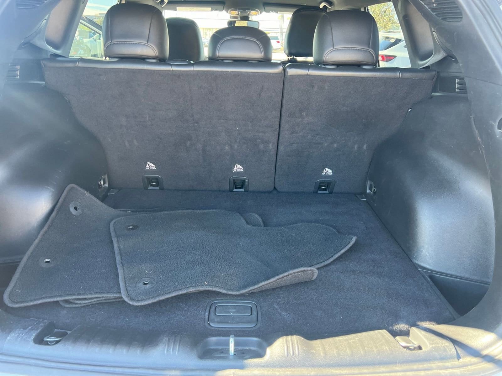 Thumbnail: 2023 Jeep Compass - 31