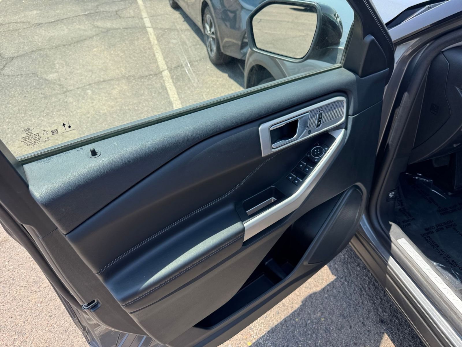 Thumbnail: 2023 Ford Explorer - 20