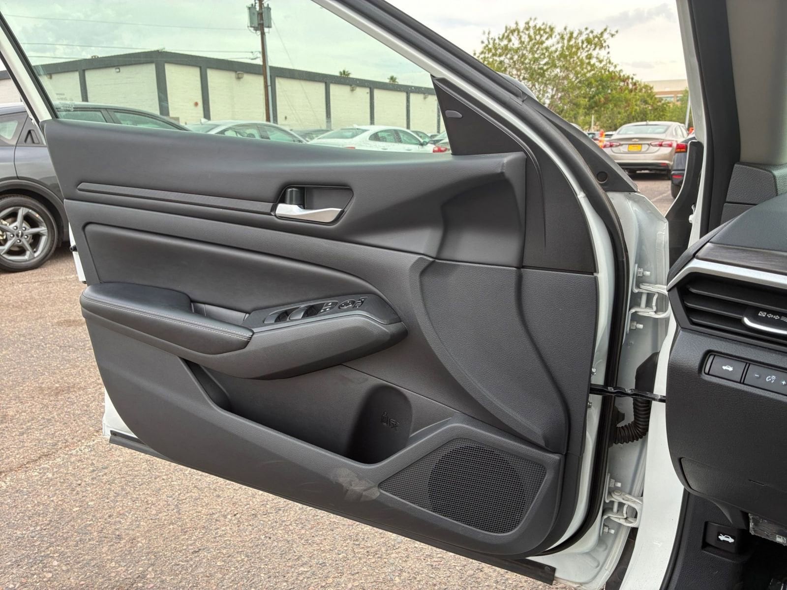 Thumbnail: 2025 Nissan Altima - 18
