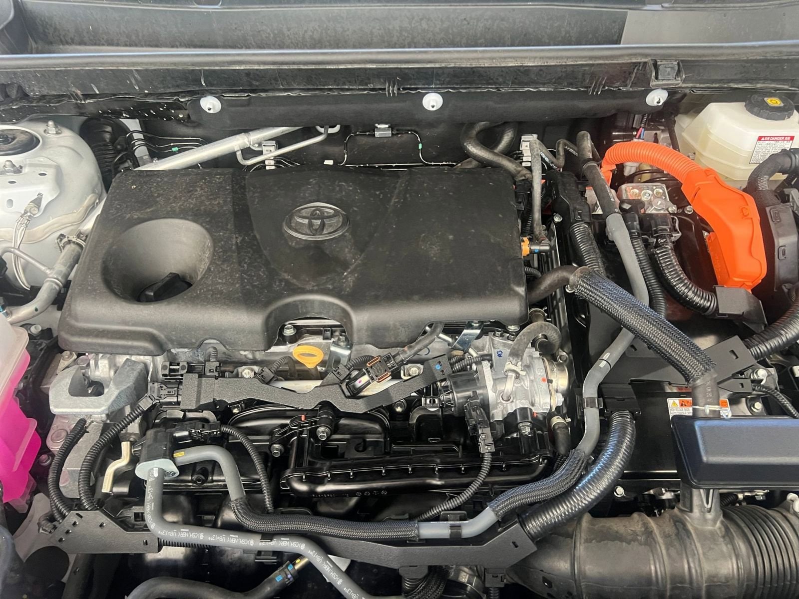 Thumbnail: 2025 Toyota RAV4 - 32