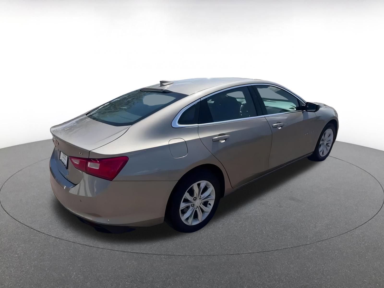 Thumbnail: 2024 Chevrolet Malibu - 14