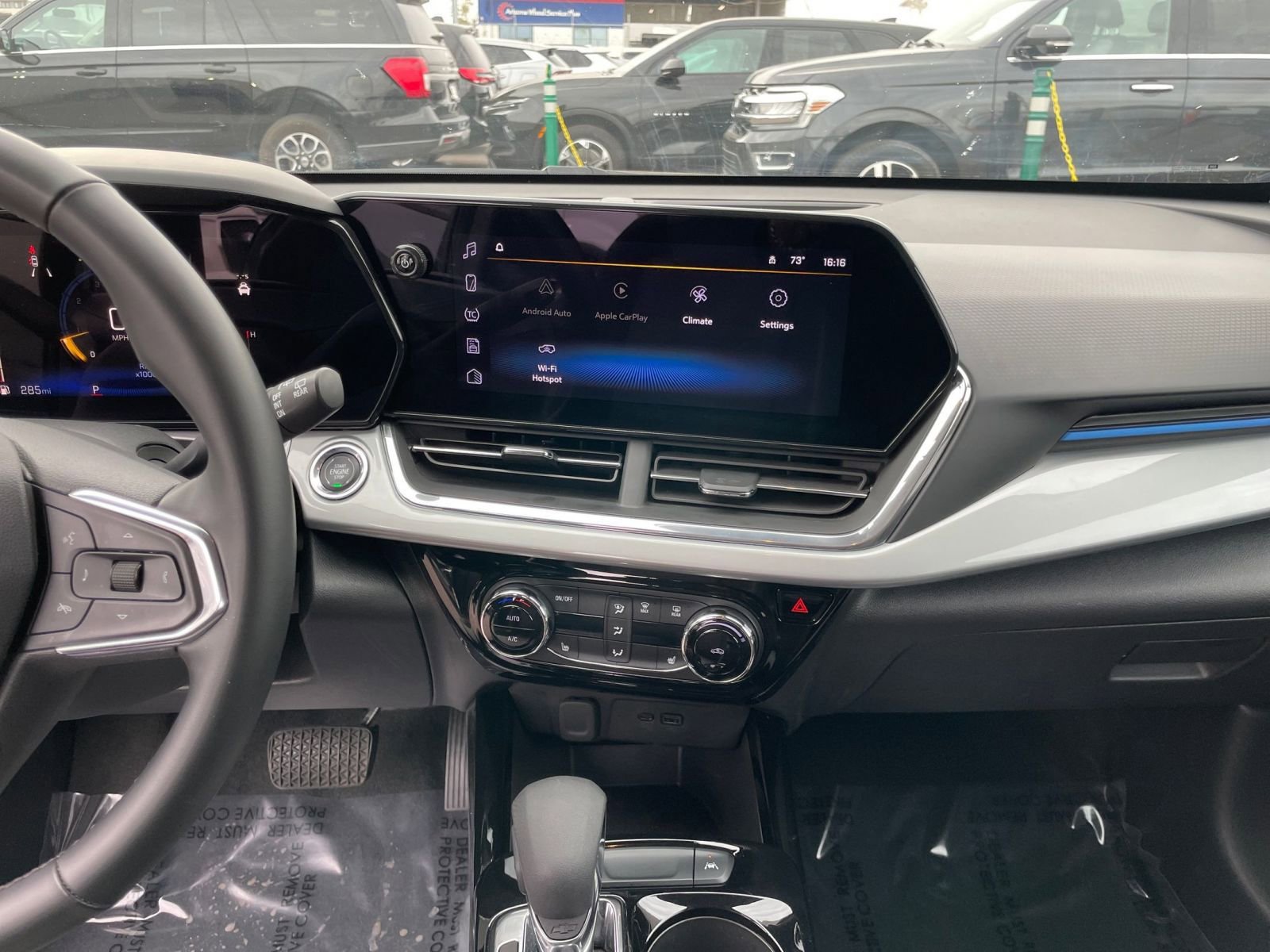 Thumbnail: 2025 Chevrolet Trax - 17