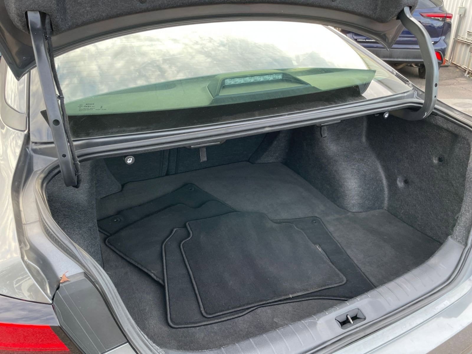 Thumbnail: 2025 Nissan Altima - 32