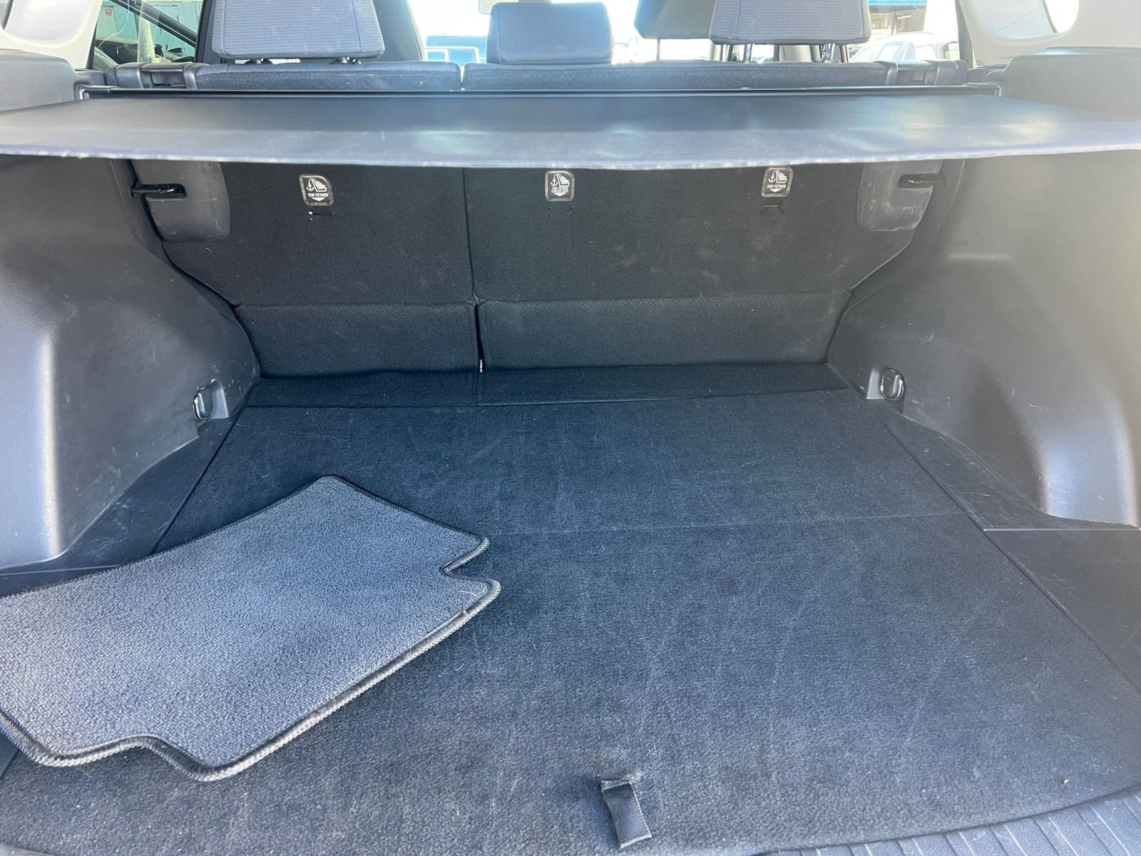 Thumbnail: 2025 Toyota RAV4 - 31