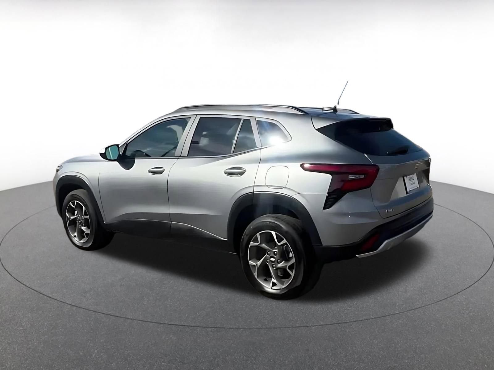 Thumbnail: 2025 Chevrolet Trax - 10