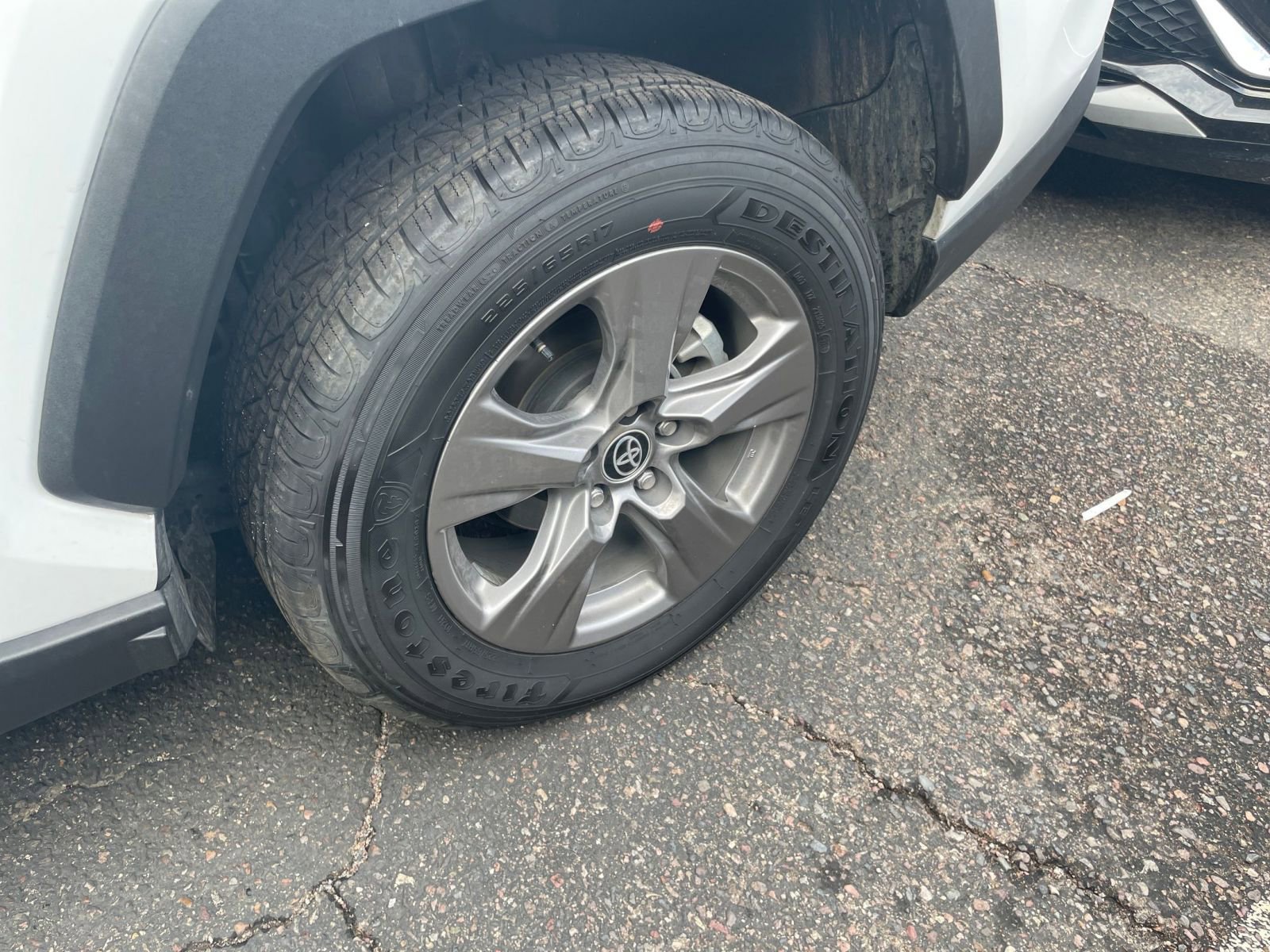 Thumbnail: 2025 Toyota RAV4 - 29