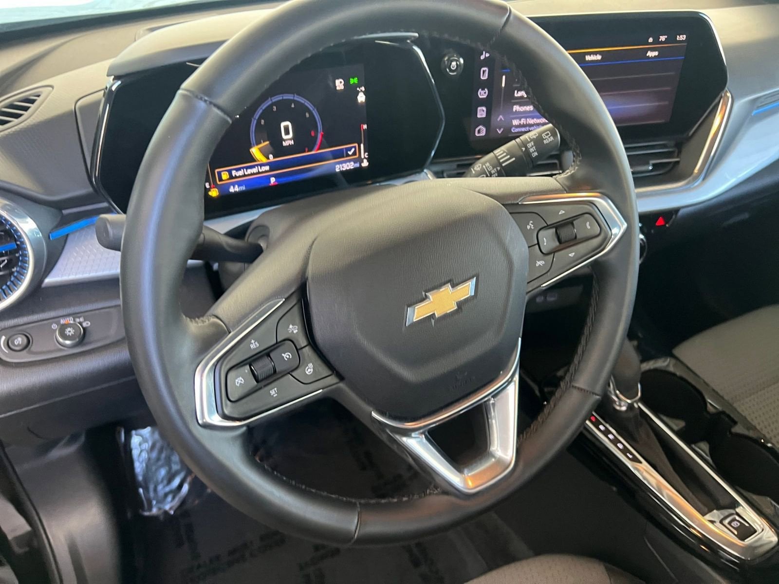 Thumbnail: 2025 Chevrolet Trax - 28