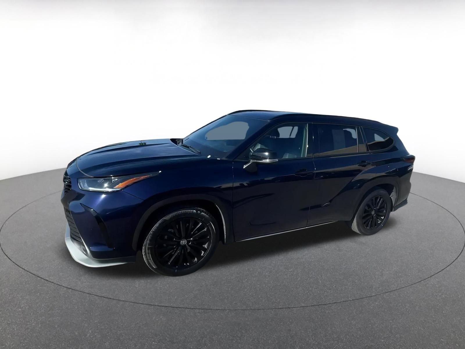 Thumbnail: 2024 Toyota Highlander - 6