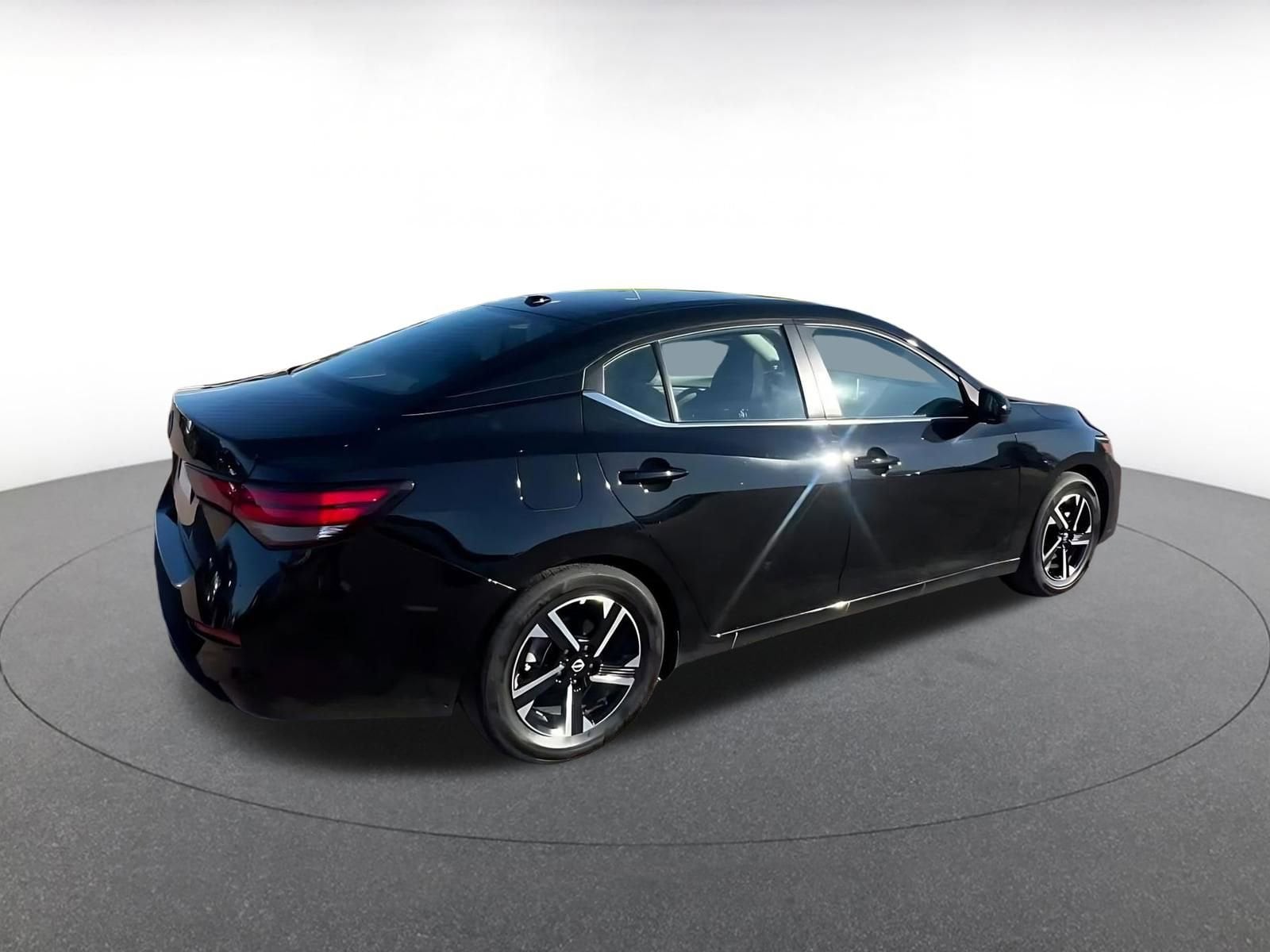 Thumbnail: 2025 Nissan Sentra - 14