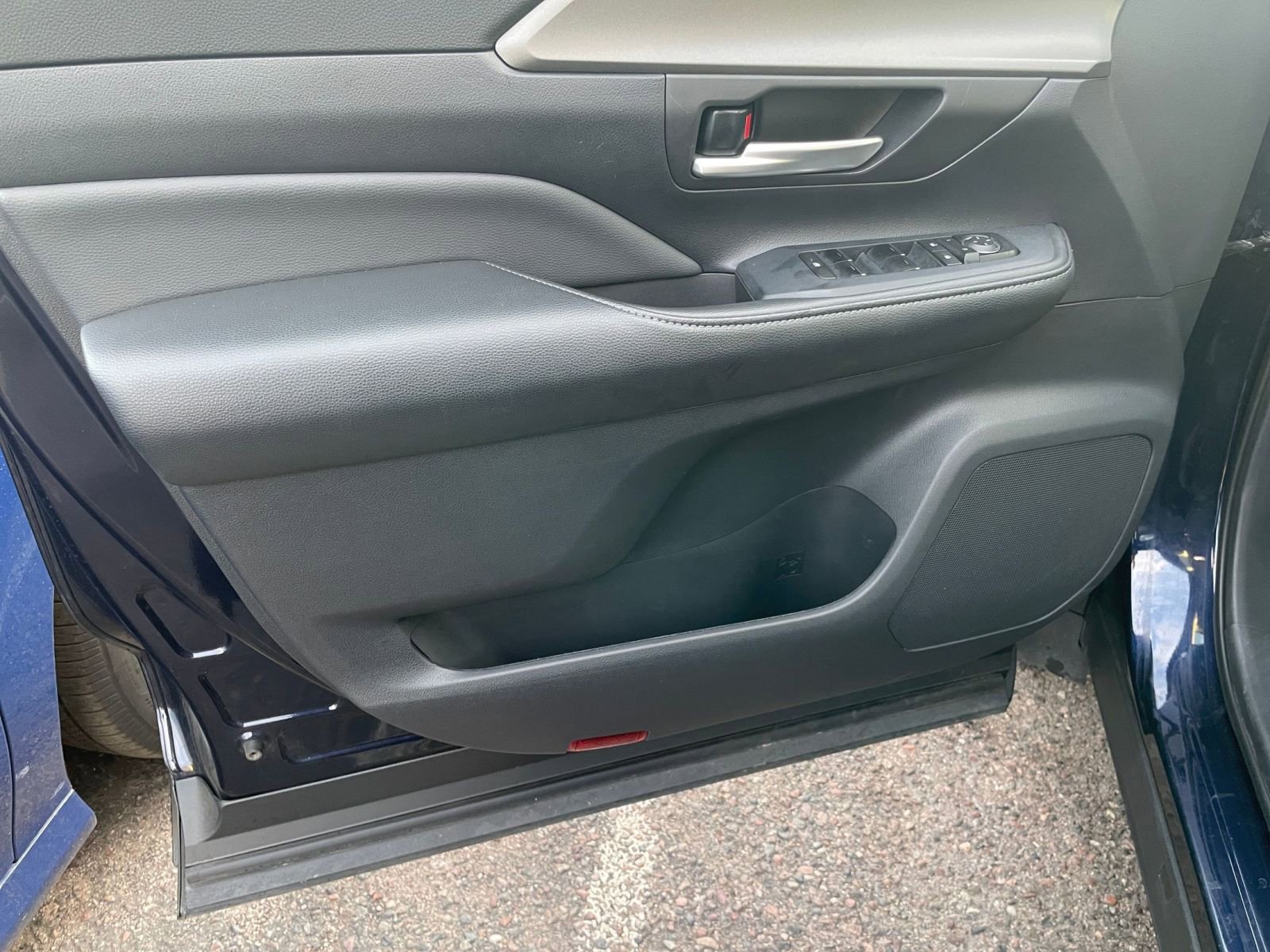 Thumbnail: 2025 Toyota Grand Highlander - 18