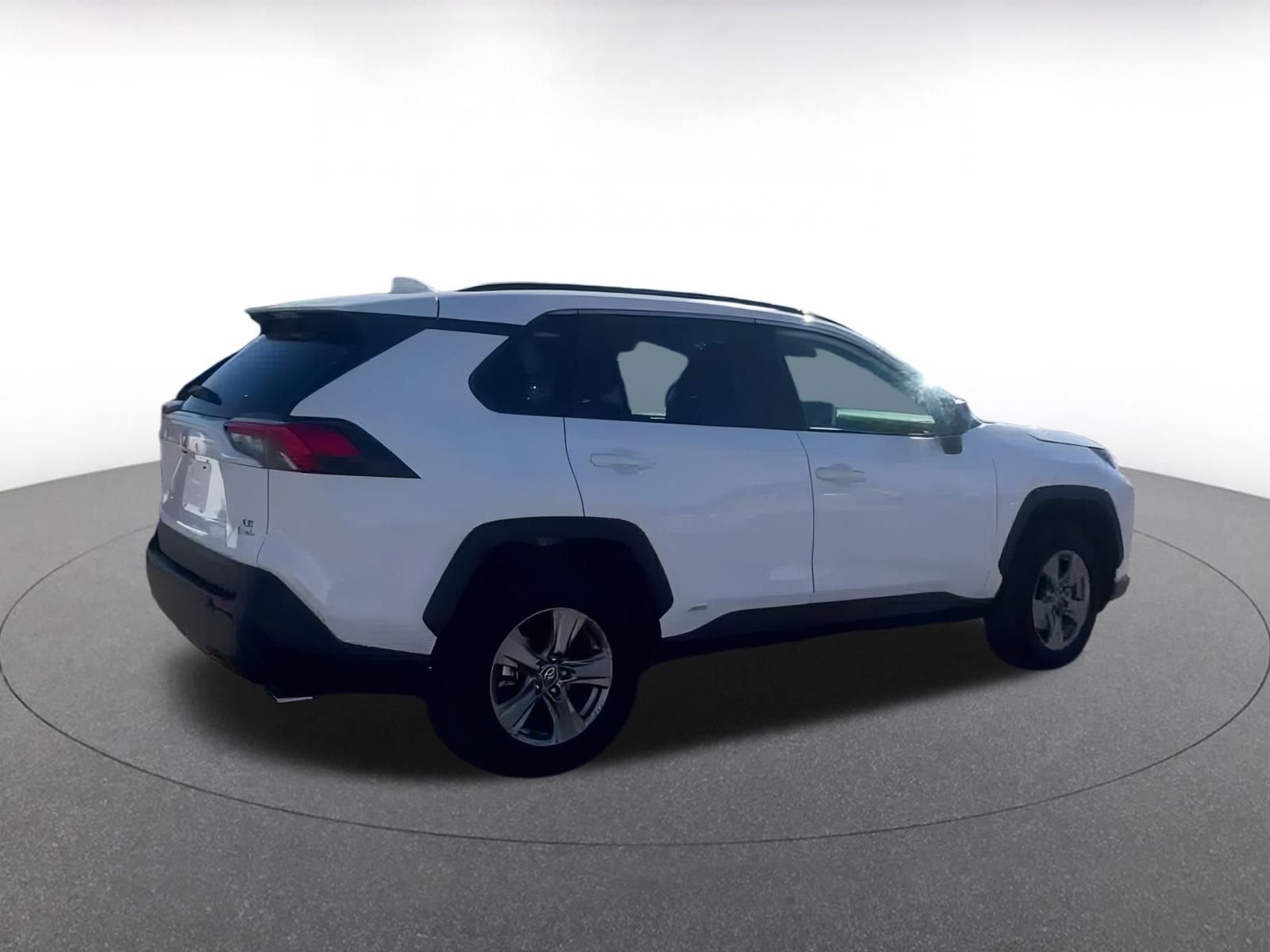 Thumbnail: 2025 Toyota RAV4 - 14